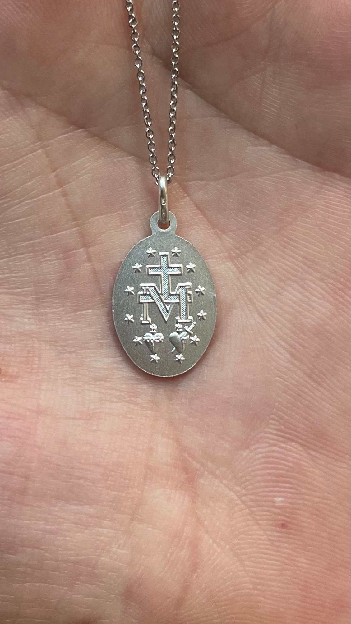 Collana Argento Sterling 925 Con Medaglia Di Santa Muerte - Gioiello Religioso Cattolico, Regalo Perfetto Per Mamma, Moglie O Amica