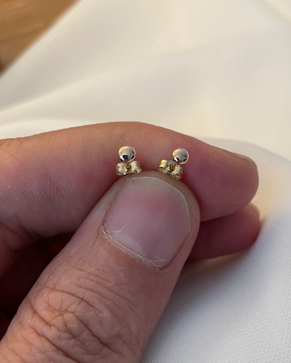 Jedda stud earring Jedda stud earring