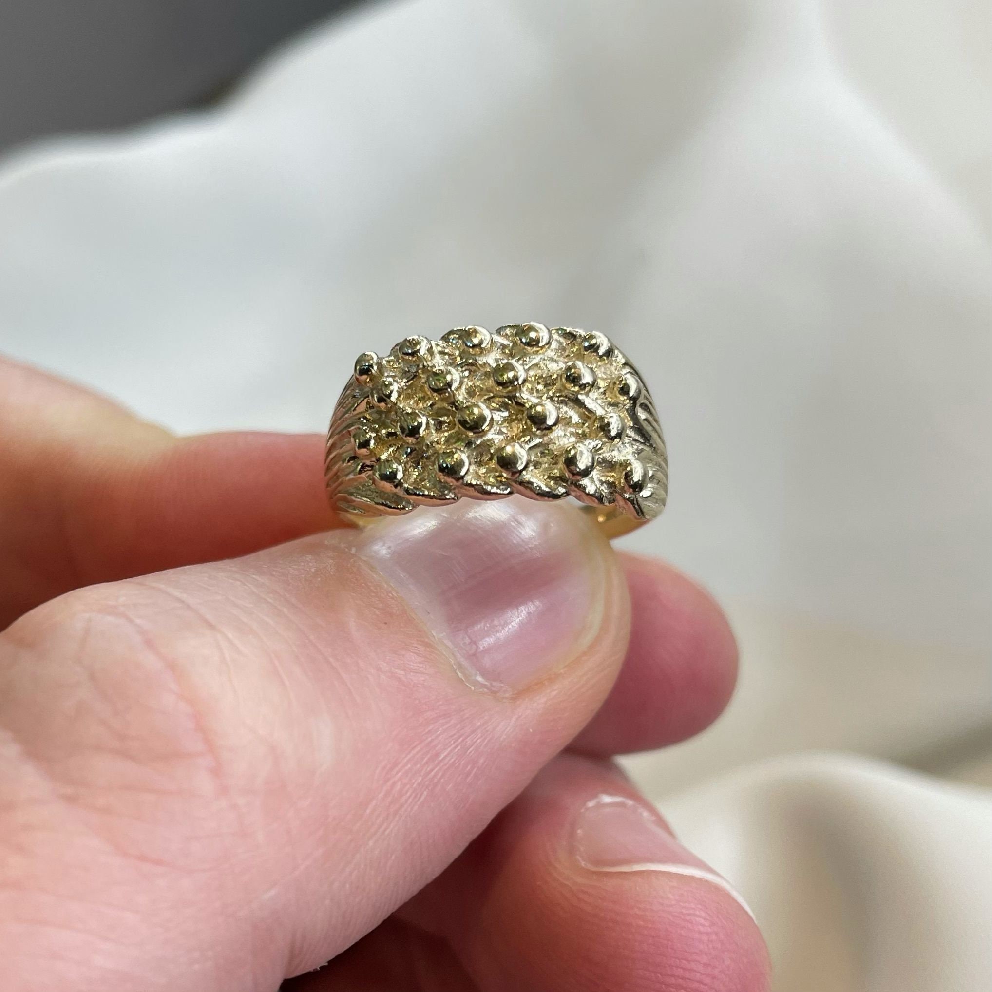 Brass clearance keeper ring