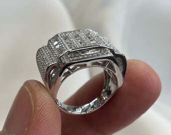ニックファジーカス サイン4枚セット Stunning Sterling Silver Unisex Signet Ring - Silver CZ Set