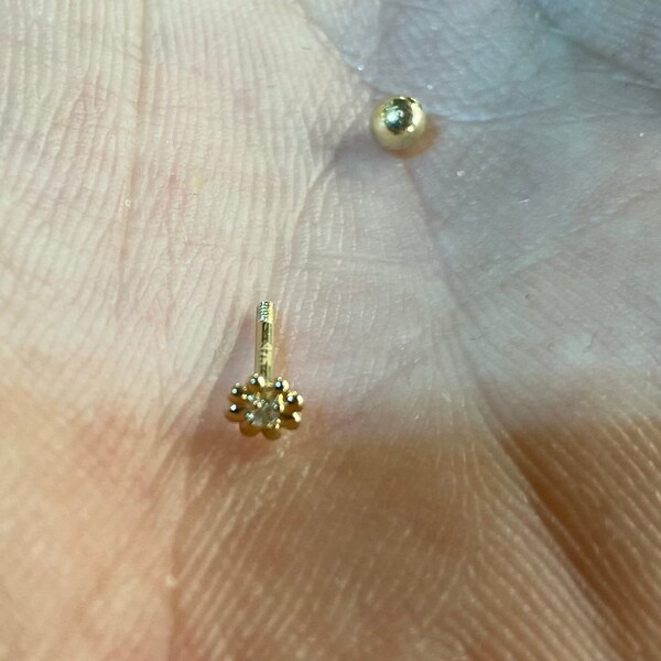 Genuine 9ct Yellow Gold  CZ Daisy Upper Ear / Helix / Cartilage Earring - Stone Set Flower - Genuine Gold Stud 6mm