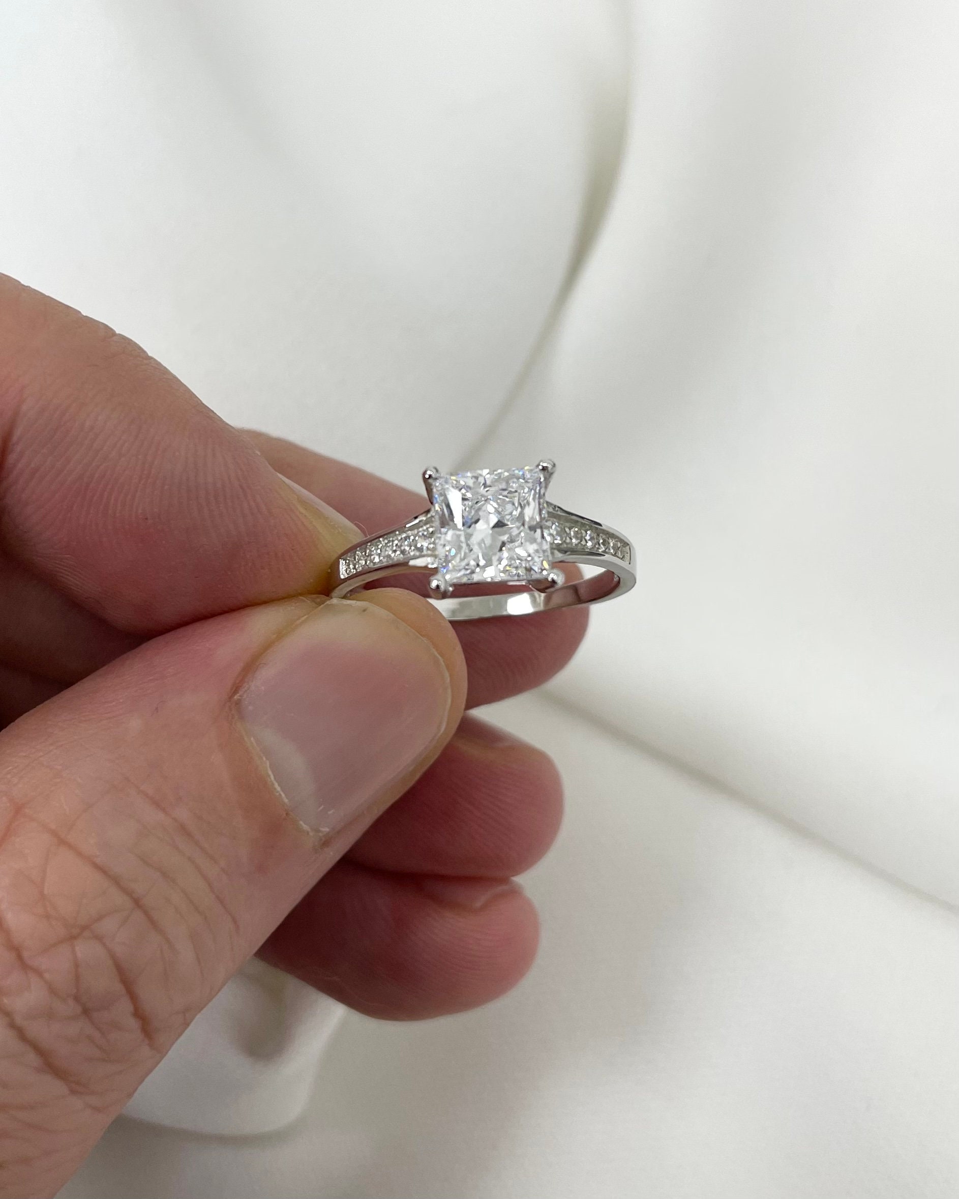 S925 スターリングシルバープリンセスカット sonaダイヤモンド
