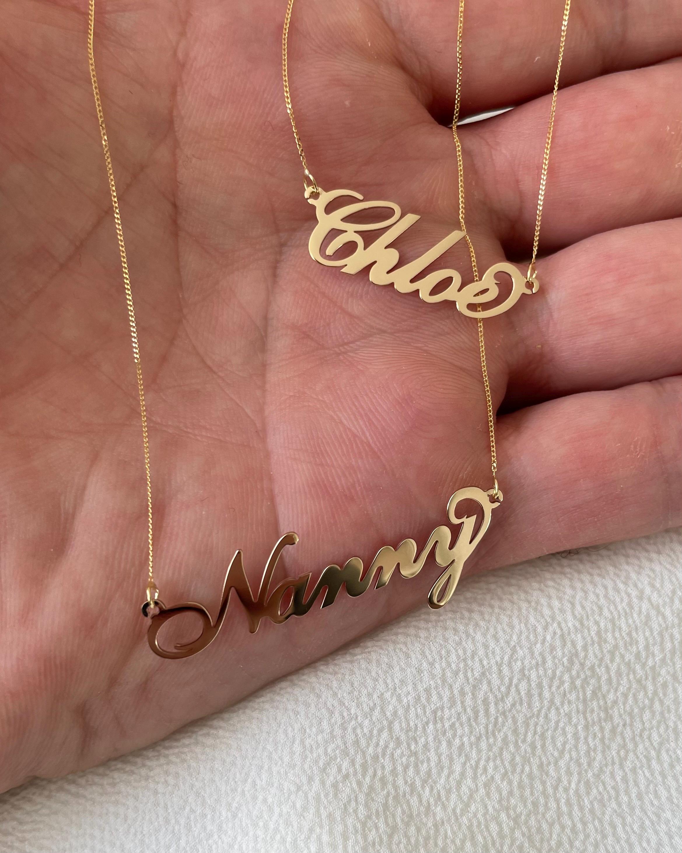 9ct Yellow Gold Name Plate Necklace - Personalized Carrie Font, 16