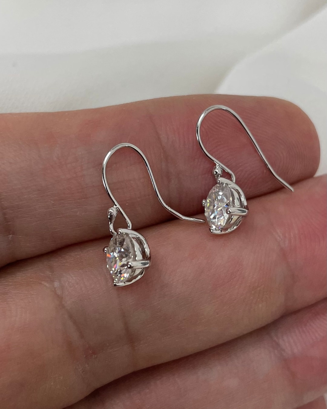 ●TATIANA● Silver 925 Moissanite 1 Carat Earrings DE0003 17 Moissanite Stud Earrings