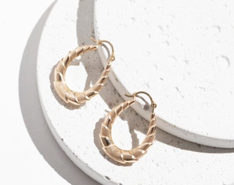 Antico Anello Vittoriano In Oro Giallo 18K Con ... - Bertolami Fine Art