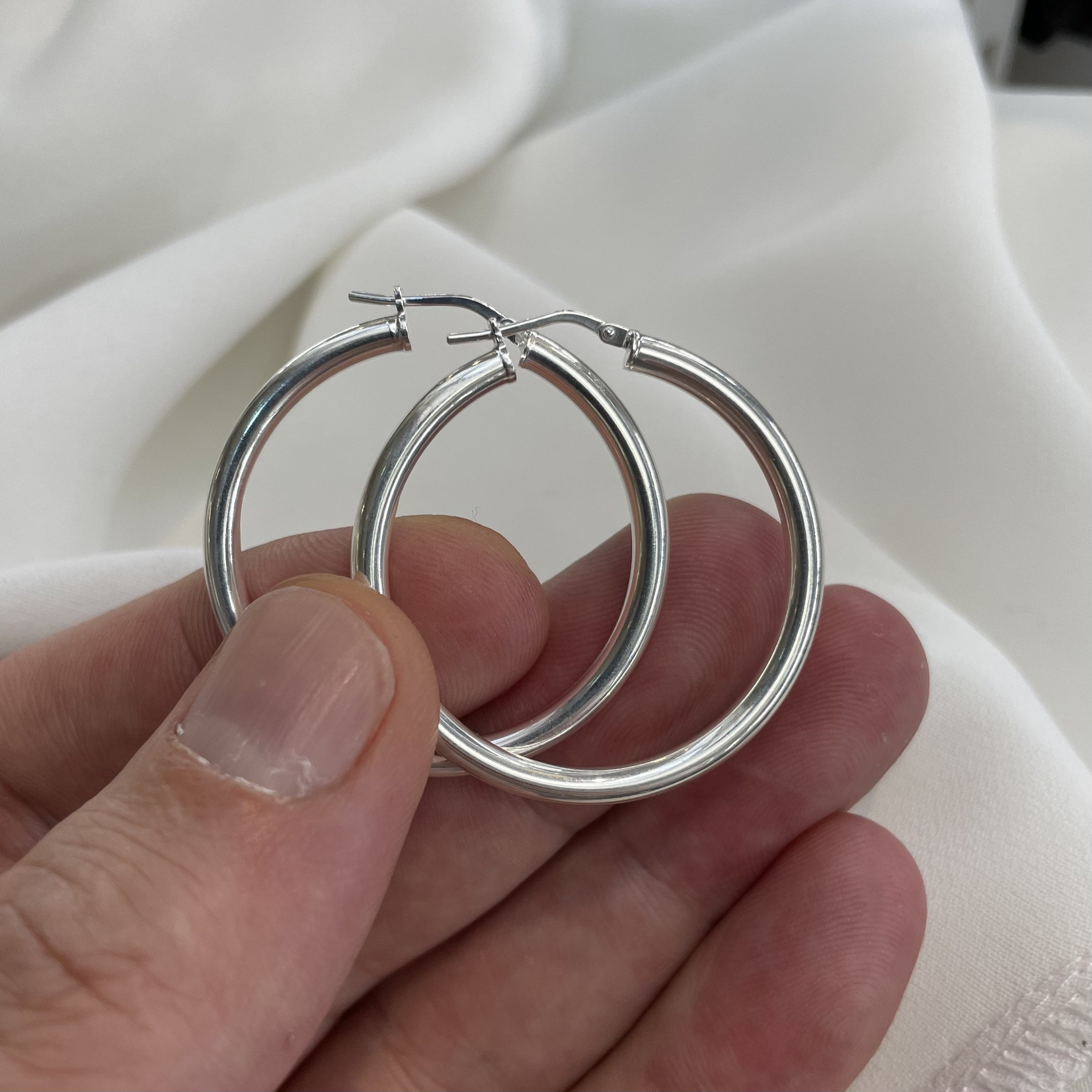 SILVER925 VOLUME HOOP EARRINGS/シルバー/ピアス Sterling Silver Hoop Earrings- Silver 25 Mm Plain Hoop