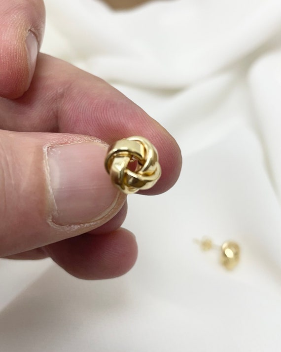 本物の 9CT イエロー ゴールド イヤリング - ノット スタッド 