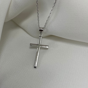 Sterling Silver Cross Pendant Necklace: Rhodium Plated, Gift Boxed