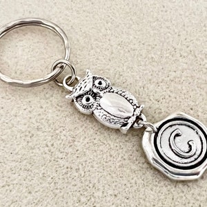 Silver owl keychain with letter owl gifts owl jewelry with letter personalized owl keychain gift owl party favor owl key chain gift for mom