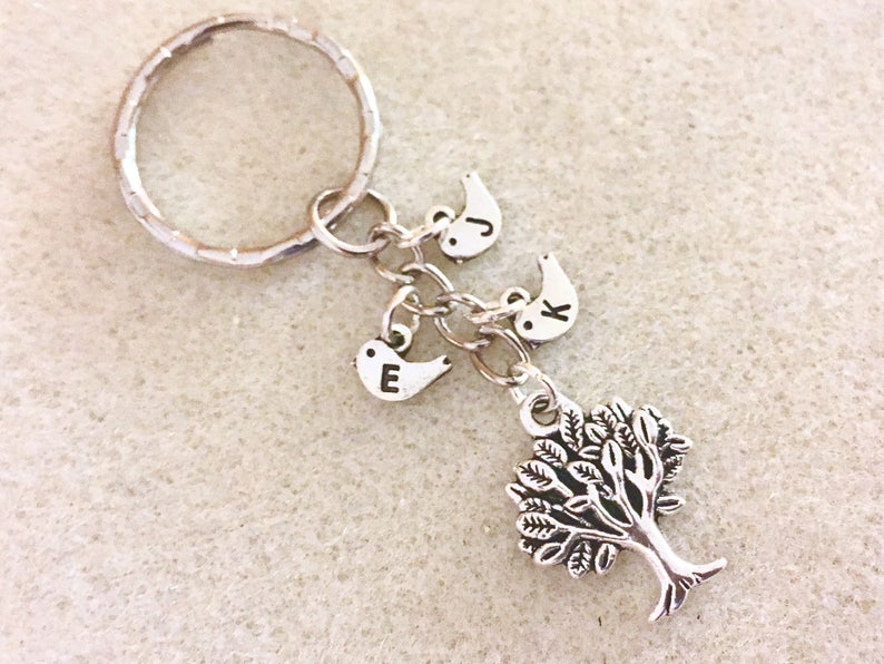 Family tree of life keychain tree of life gift mother gift mom birthday gift mom gifts for mom Christmas gifts family tree keychain image 1