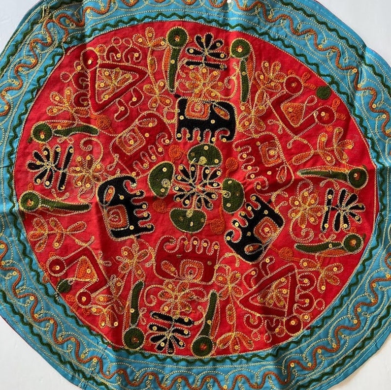 Round Tapestry Table Cover/runner Floral Bohemian Wall Etsy