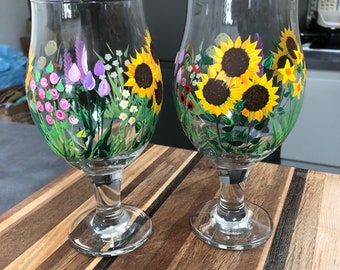 Hand-Painted Flower Garden Beer Glass – Personalised Floral Glassware