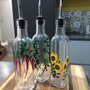 Hand painted Oil bottles 3 sizes - sunflower, chilli, olive design 170, 250 or 500ml. Great birthday, engagement, Christmas or wedding gift