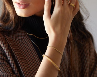 Gold bangle, minimal gold bracelet, vintage bracelet, dainty bracelet, delicate gold bracelet, snake bracelet, trendy gold bracelet, bangle