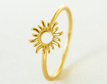 Gold sun ring, sunbeam ring, dainty gold ring, thin gold ring, tiny ring, sunshine ring, gold minimal ring, stackable ring, delicate ring