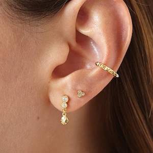 Minimal ear cuff, no piercing ear cuff, conch earring, dainty ear cuff, cartilage earring, gold conch hoop, dainty ear cuff, thin ear cuff