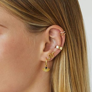 Minimnal ear cuff, dainty conch hoop, no piercing earring, gold conch hoop, conch earring, no piercing conch earring, gold ear cuff