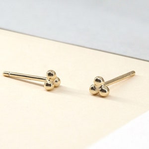 Tiny stud earrings, gold stud earrings, simple gold studs, minimalist stud earrings, dainty earrings, minimal studs, small gold studs