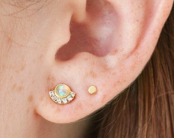 Tiny disc earrings, tiny stud earrings, circle studs,  simple earrings, tiny studs,  minimalist earrings, delicate stud earrings, gold studs