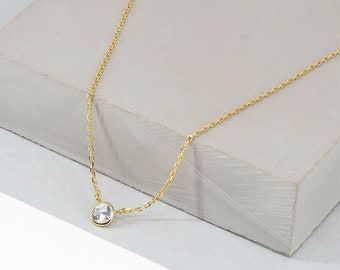 Dainty solitaire necklace, tiny diamond necklace, minimalist jewelry, diamond solitaire necklace, layering necklace, minimal necklace