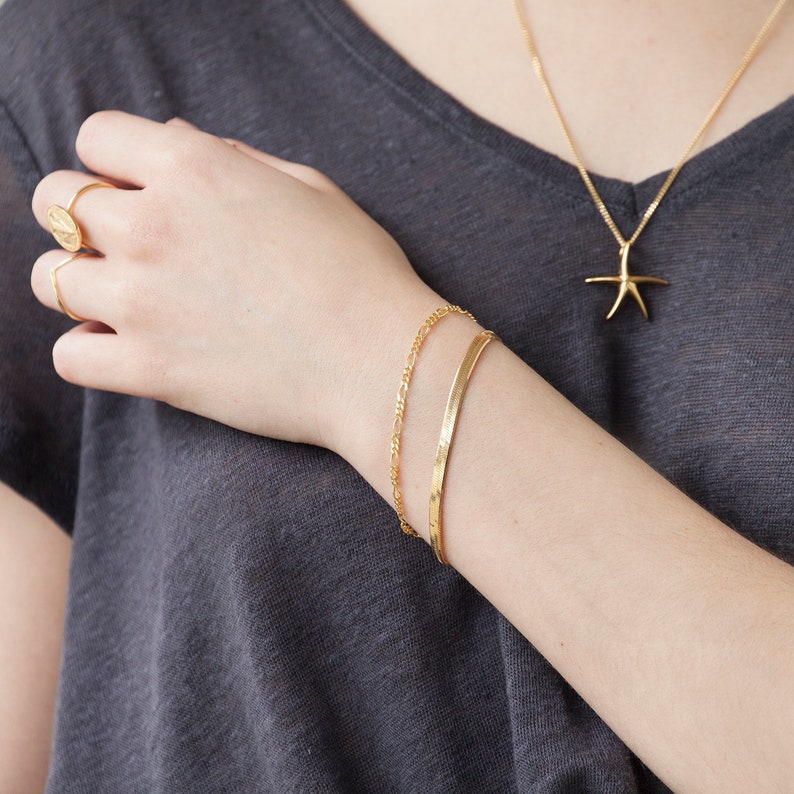 Thin gold bracelet, dainty bracelet, minimal gold bracelet, delicate bracelet, link chain bracelet, simple bracelet, thin chain bracelet Gold