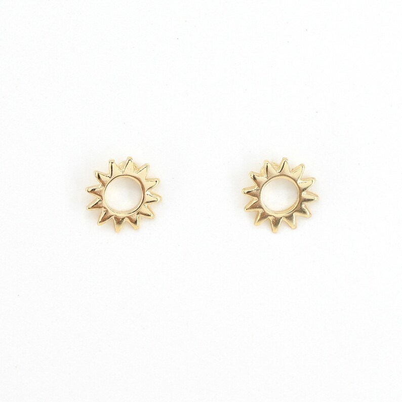 minimal earrings sun earrings delicate studs Sun stud earrings tiny studs gold dainty studs tiny stud earrings dainty jewelry