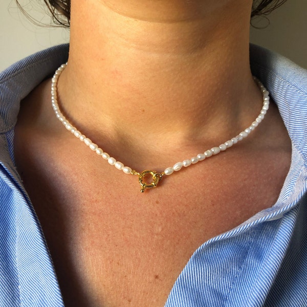 Pearl necklace, layering necklace, gold necklace, minimal necklace, delicate necklace, gold pearl choker, dainty choker, minimalist necklace