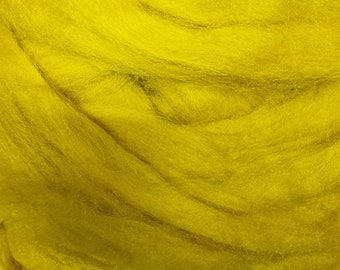 500g Pure Wool Roving / Yellow /  Hand Dyed / Halloween / Felting / Gift / Spinning / Fibre Gift / PLASTIC-FREE packaging