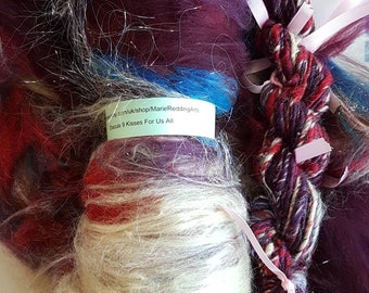 Dracula Handcarded Purple Batt / 9 Kisses For Us All / Red / Scarlet / Vampire / Mauve / Cream / Blue / 50g / Spinning Fibre / Felting Fiber