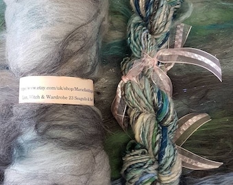 Narnia Art Batt / Handcarded Batt / 23 Seagulls and Surf / Grey / Silver / Blue / Turquoise / Teal / 50g / Felting / Spinning Fiber / Fiber