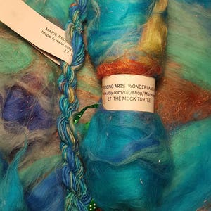 Wonderland-kunstgaren: "The Mock Turtle" handgesponnen merinozijde, 50 g