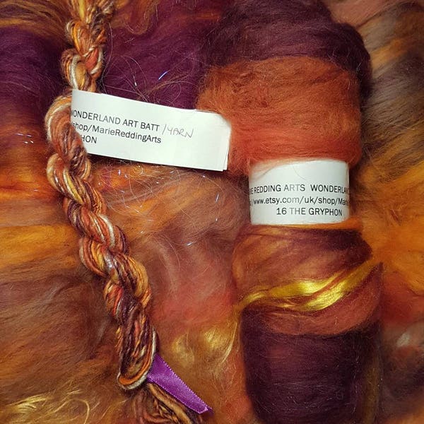 Wonderland Art Batt / 16. The Gryphon / Caramel / Brown / Burgundy / Cream / Gold / Coffee / Nut / 50g / Merino / Silk / Spinning / Felting