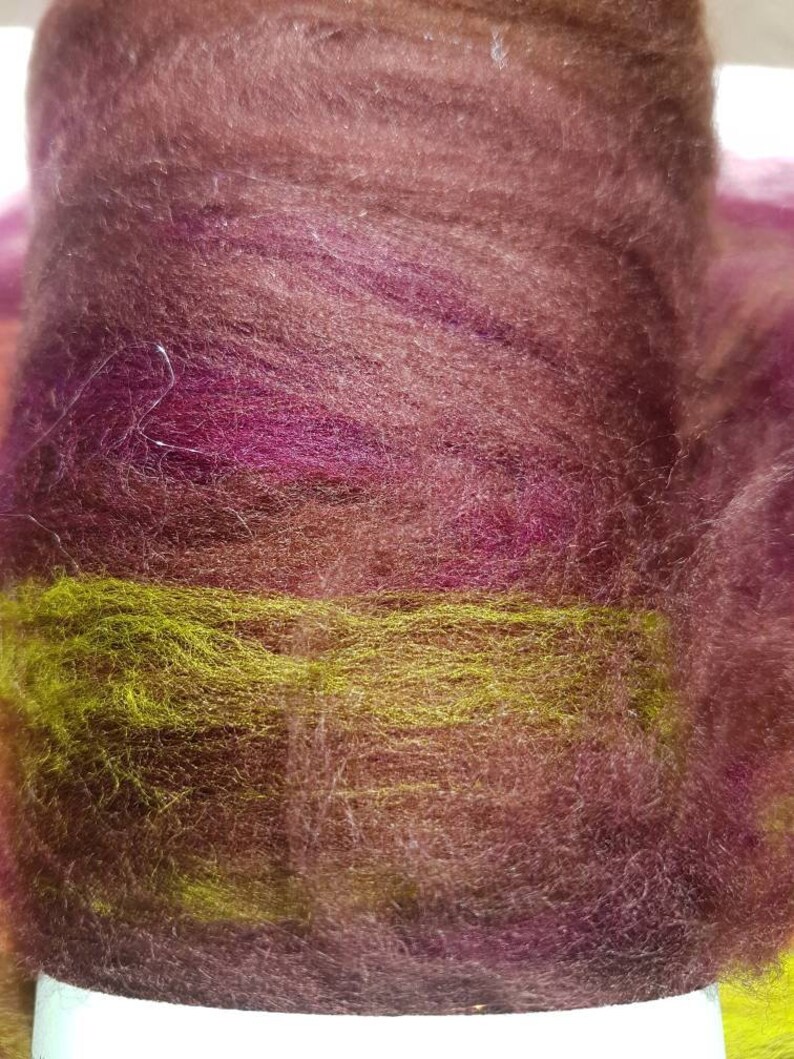 Dracula 'Jonathan Harker' Art Batt: Maroon, Green, and Auburn Spinning Fibre (50g) image 5