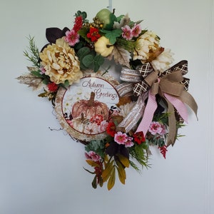 Autumn Welcome Wreath, Autumn Greetings Wreath, Pumpkin Sign Wreath, Fall Wreath in Tan