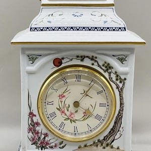 Vintage Franklin Mint "The Birds and Flowers of the Orient" Porcelain Clock.