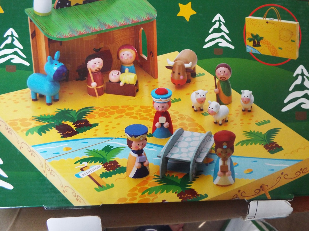 23 pieces Children kid nativity set in carrying case by ItsImagical toy