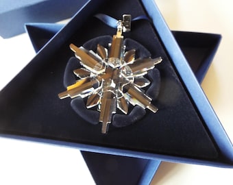 Swarovski crystal snowflake ornament new  in box 2006 collectible Christmas ornament replacement box sleeve papers