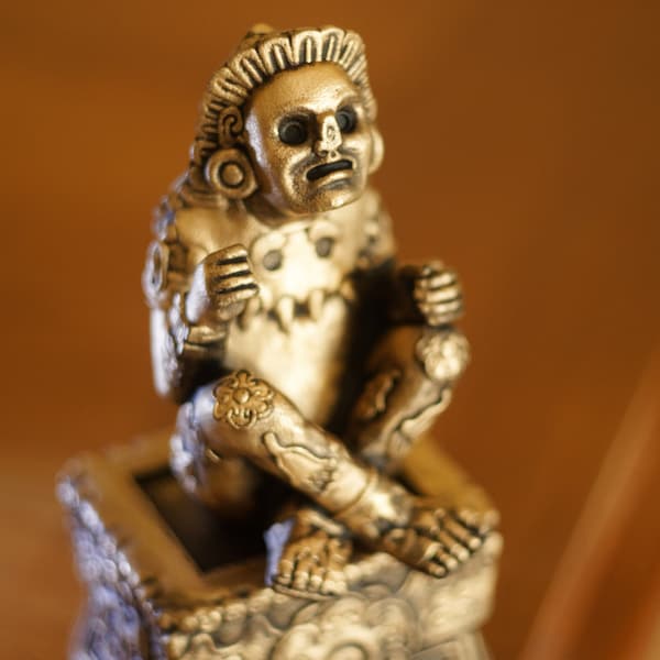 Xochipilli statue replica 16cm  /  patinated gold color variation