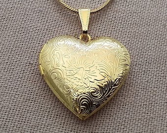 Locket Shiny Engraved Gold-Plated Heart Photo Locket * Keepsake Jewelry * Gift for Her * Anniversary Gift * Bridesmaid Gift * Mothers Day