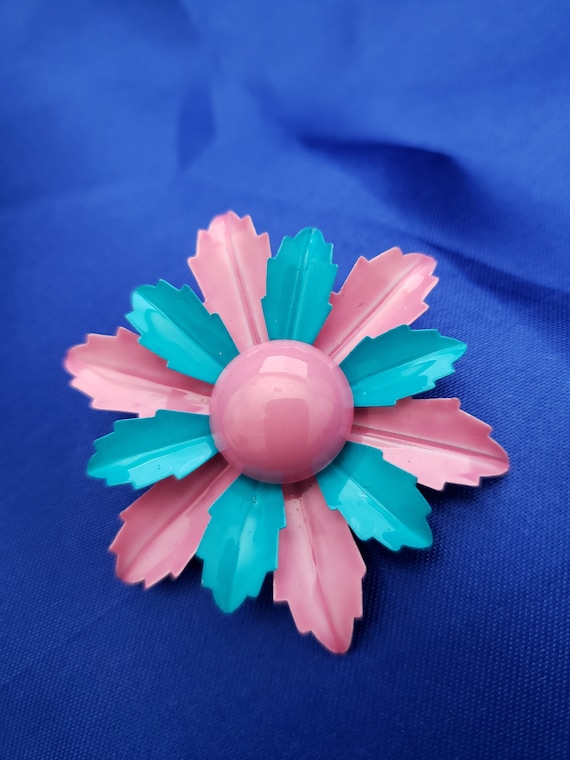 Vintage Enamel Flower Pin Pink Blue