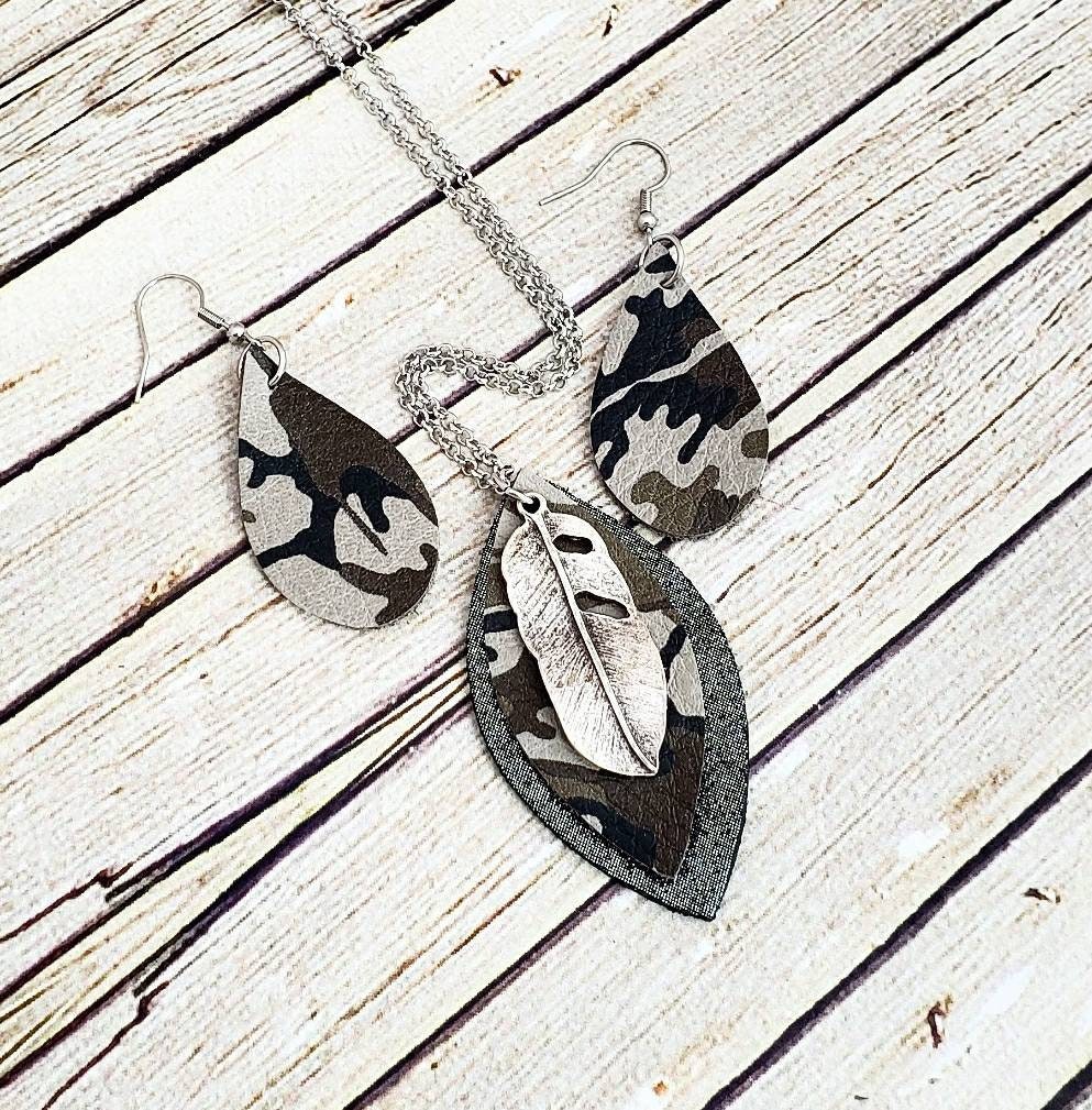 Camouflage Leather Necklace Set Camo Necklace Camouflage Etsy