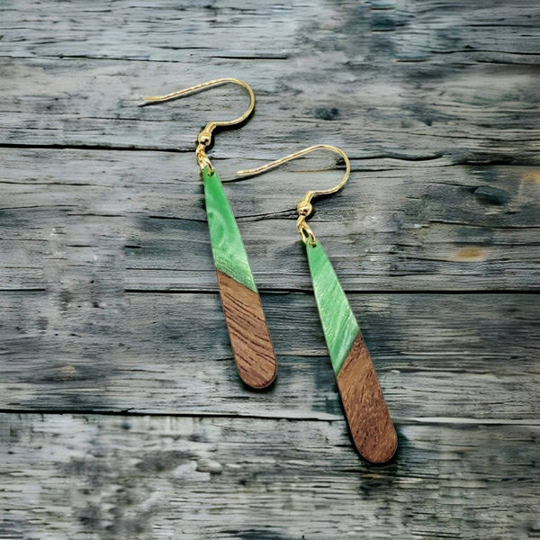 Green Resin and Wood Earrings, Long Bar Earrings, Minimalist Earrings,  Handmade Jewelry, Everyday Earrings, Modern  Earrings, Gift For Her