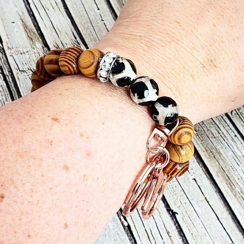 Beaded Bracelet Wood Bead Keychain Teacher Gift Leopard Keychain Keychain Gift Cheetah Keychain Keychain Bracelet Beaded Keychain