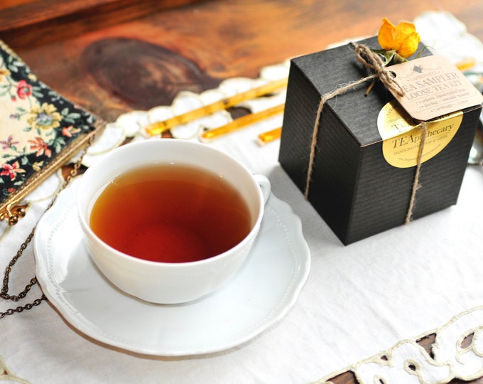 Lose Blatt Tee Sampler Kit | Gemischte Vielfalt Koffein-Tee-Kollektion | Artisan Handcrafted Tee | 7 Bio Teeproben mit wiederverwendbarem Teebeutel