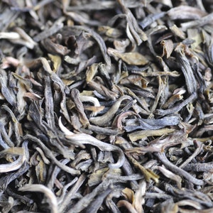 Queen&#39;s Tea | Pu&#39;erh White tea | Organic Artisan Handcrafted Puerh Tea | Premium Quality Loose Leaf Tea | Best Puerh Tea