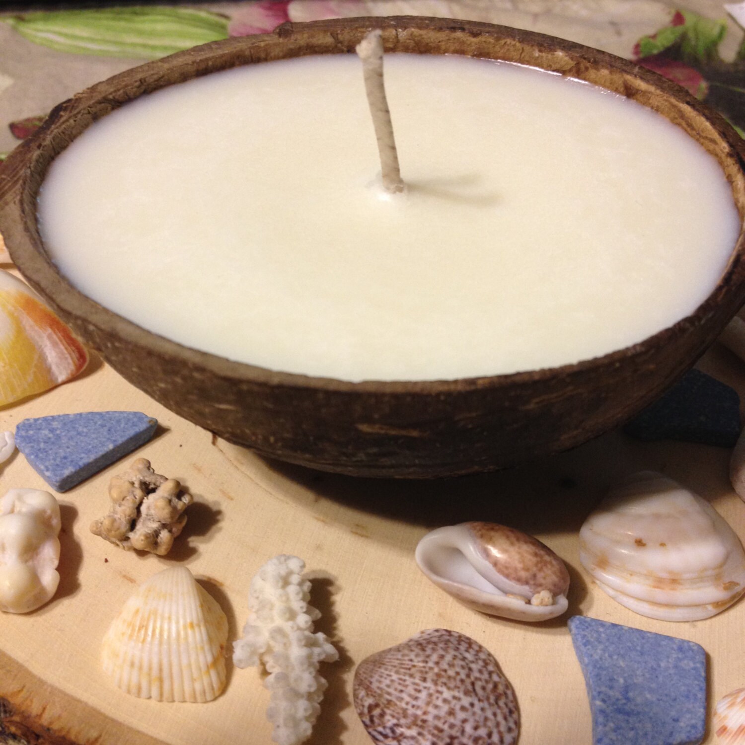 Coconut Shell Candle Pure Soy Wax in a real Coconut Shell