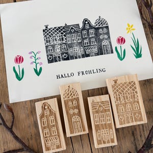 Set di 4 timbri o timbri singoli in legno - case, casa a due falde, chiesa in stile olandese, intagliati a mano da Frieda & Wolfi per il fai da te