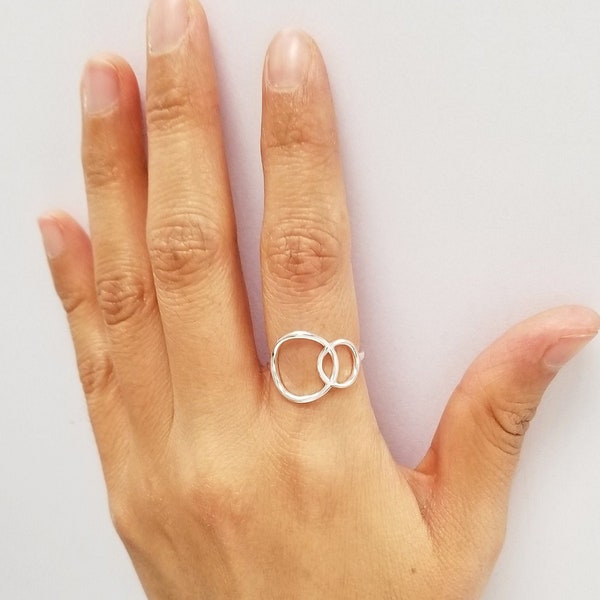 Sterling Silver Two Interlocking Circle Ring, Eternity Friendship Two Circle Ring.