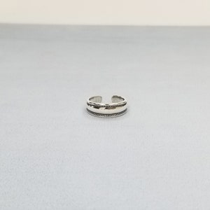 Sterling Silver Toe Ring Adjustable, Lady's Silver Band Toe ring image 4