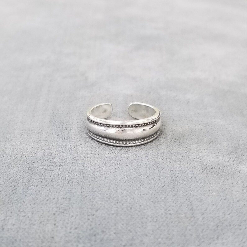 Sterling Silver Toe Ring Adjustable, Lady's Silver Band Toe ring